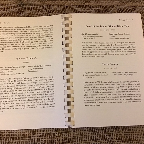 The Lady & Sons boxed cookbook set. Set of two by Paula Dean. - Picture 4 of 12